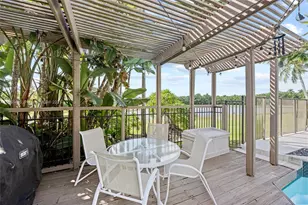 985 Spoonbill Cir, Weston, FL 33326 - Photo 32