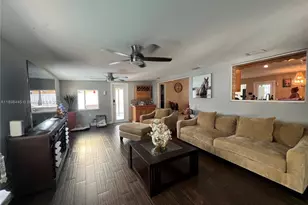 11370 NW 46th Pl, Sunrise, FL 33323 - Photo 18