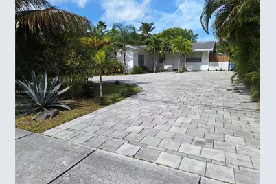1575 NE 38th St, Oakland Park, FL 33334 - Photo 1