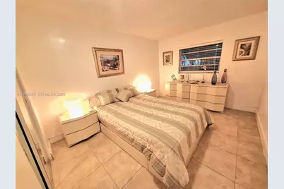 1575 NE 38th St, Oakland Park, FL 33334 - Photo 30
