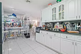 100 E 37th St, Hialeah, FL 33013 - Photo 10