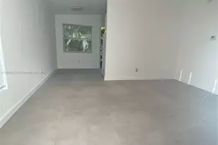 2011 NE 167th St, North Miami Beach, FL 33162 - Photo 4