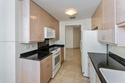 801 Brickell Key Blvd #1012, Miami, FL 33131 - Photo 14