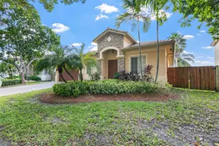 22032 SW 95th Pl, Cutler Bay, FL 33190 - Photo 6