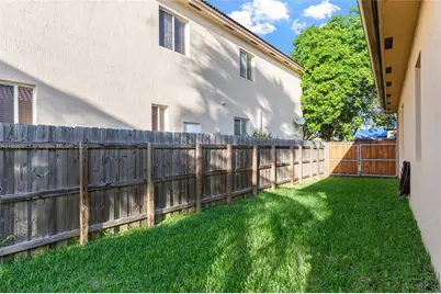 22032 SW 95th Pl, Cutler Bay, FL 33190 - Photo 34