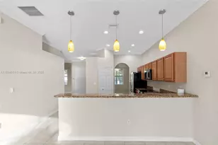 22032 SW 95th Pl, Cutler Bay, FL 33190 - Photo 18