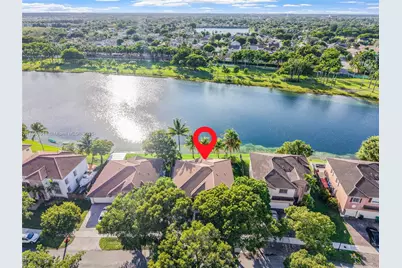 22032 SW 95th Pl, Cutler Bay, FL 33190 - Photo 2