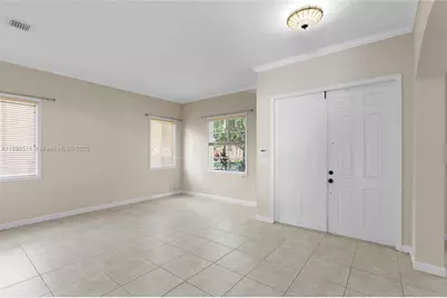 22032 SW 95th Pl, Cutler Bay, FL 33190 - Photo 8