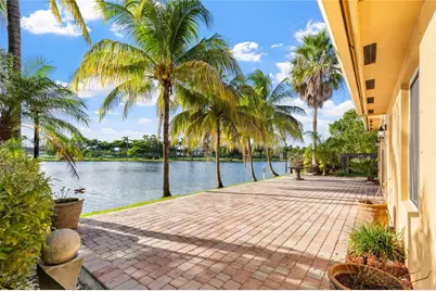 22032 SW 95th Pl, Cutler Bay, FL 33190 - Photo 32