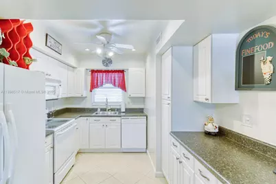 1400 NE 57th Ct #301, Fort Lauderdale, FL 33334 - Photo 8