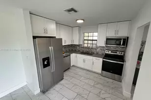 4421 NW 33rd St, Lauderdale Lakes, FL 33319 - Photo 14