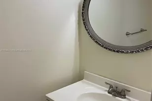 1000 Parkview Dr, Hallandale Beach, FL 33009 - Photo 16