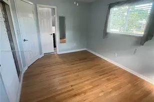 141 NW 72nd Way, Pembroke Pines, FL 33024 - Photo 8