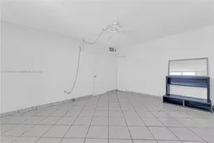 2829 Indian Creek Dr, Miami Beach, FL 33140 - Photo 10