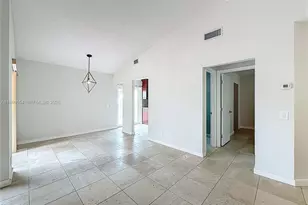 1485 Springside Dr, Weston, FL 33326 - Photo 14
