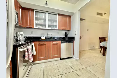 3300 NE 191st St #1503, Aventura, FL 33180 - Photo 6