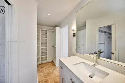 255 Ridgewood Rd #., Key Biscayne, FL 33149 - Photo 22