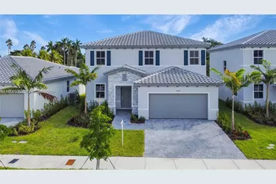 2647 SE 8 Ct, Homestead, FL 33035 - Photo 2