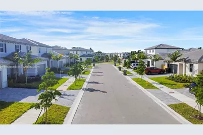 2647 SE 8 Ct, Homestead, FL 33035 - Photo 18