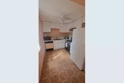 176 Piedmont D #D, Delray Beach, FL 33484 - Photo 2