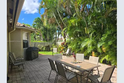 11141 NW 77th Ter, Doral, FL 33178 - Photo 38