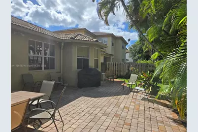 11141 NW 77th Ter, Doral, FL 33178 - Photo 40