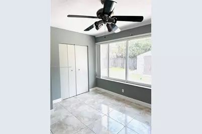 [Address not provided], Pembroke Pines, FL 33024 - Photo 12