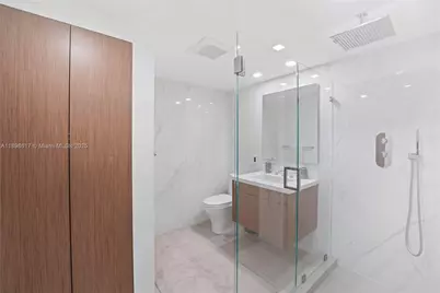 2301 Collins Ave #1005, Miami Beach, FL 33139 - Photo 18