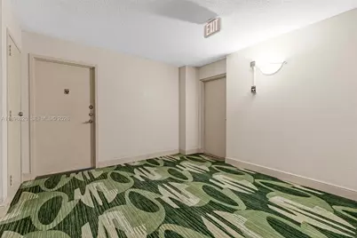 1000 Parkview Dr #809, Hallandale Beach, FL 33009 - Photo 30