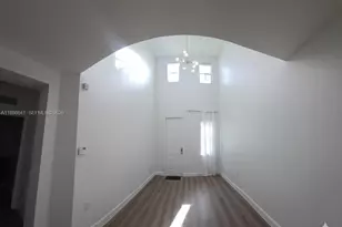 7406 NW 108th Path, Doral, FL 33178 - Photo 6