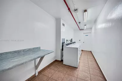 2401 Collins Ave #507, Miami Beach, FL 33140 - Photo 34