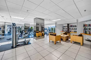 2401 Collins Ave, Miami Beach, FL 33140 - Photo 36