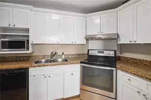 401 Golden Isles Dr, Hallandale Beach, FL 33009 - Photo 26