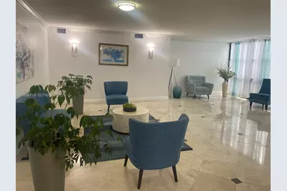 1000 Parkview Dr #427, Hallandale Beach, FL 33009 - Photo 4