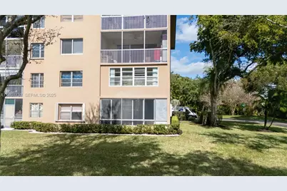 12750 SW 4th Ct #201J, Pembroke Pines, FL 33027 - Photo 8