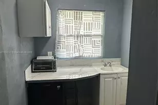 1041 NW 196th St, Miami Gardens, FL 33169 - Photo 4