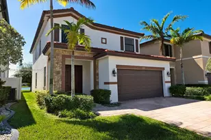 3412 W 103rd Terrace, Hialeah, FL 33018 - Photo 2