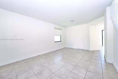 3412 W 103rd Ter, Hialeah, FL 33018 - Photo 6