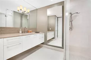 6801 Collins Ave, Miami Beach, FL 33141 - Photo 16