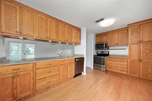 127 Blue Moon, Sebring, FL 33852 - Photo 4