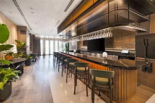 159 NE 6th St, Miami, FL 33132 - Photo 32