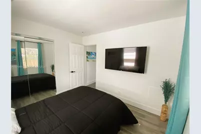 3208 Canal Dr #4, Pompano Beach, FL 33062 - Photo 2