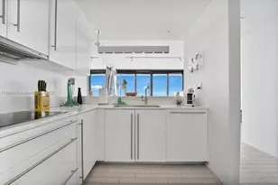 2201 Collins Ave, Miami Beach, FL 33139 - Photo 12