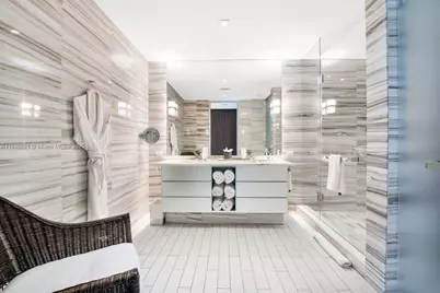 2201 Collins Ave #628, Miami Beach, FL 33139 - Photo 14