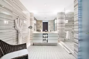 2201 Collins Ave, Miami Beach, FL 33139 - Photo 14