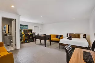 1124 NE 6th St, Hallandale Beach, FL 33009 - Photo 52