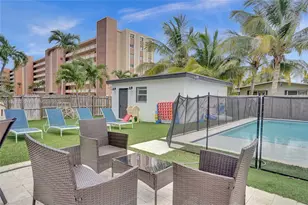 1124 NE 6th St, Hallandale Beach, FL 33009 - Photo 42