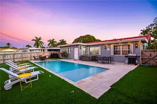 1305 Funston St, Hollywood, FL 33019 - Photo 2