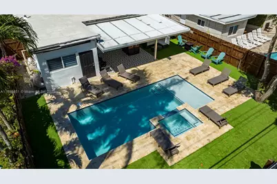 1230 Johnson St, Hollywood, FL 33019 - Photo 2