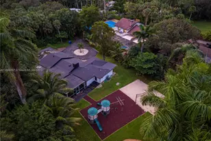 2100 SW 28th Way, Fort Lauderdale, FL 33312 - Photo 36